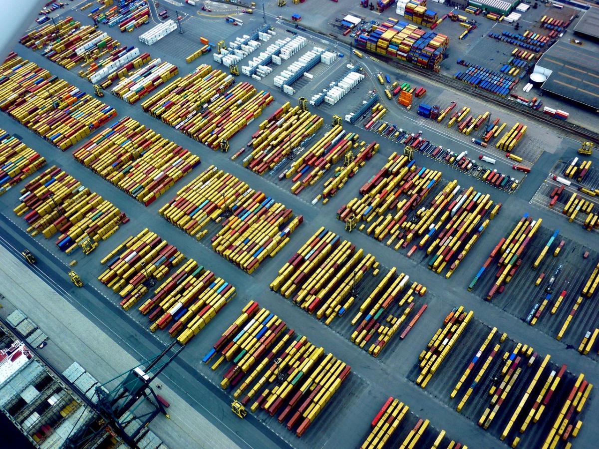 Nicht nur in Antwerpen brummt die Logistik